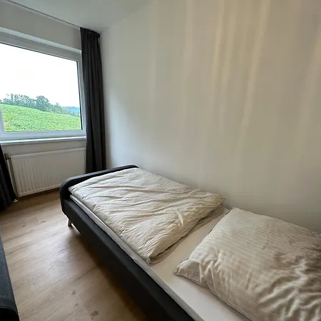 Apartment Modernes Im Eg, Schoenes Ambiente, Naturlage *